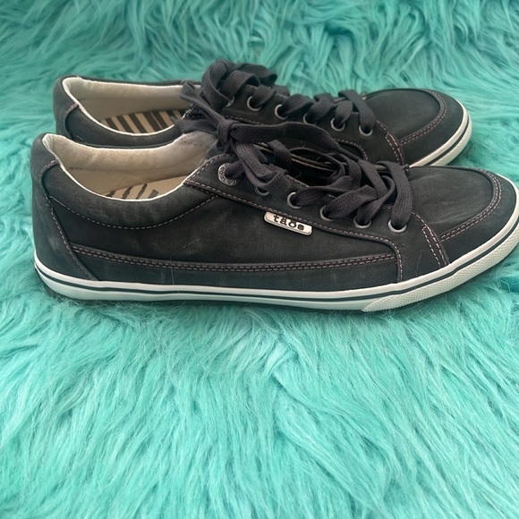 TAOS Black Fade Denim Sneakers SIZE 9.5 Women - Picture 3 of 9